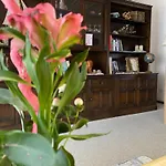 בית אירוח Privartzimmer 'ausfahrt Freihalten' הוסום