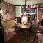 Privartzimmer 'ausfahrt Freihalten' בית אירוח