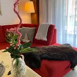 Privartzimmer 'ausfahrt Freihalten' *
