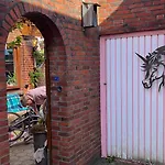 Privartzimmer 'ausfahrt Freihalten' Husum