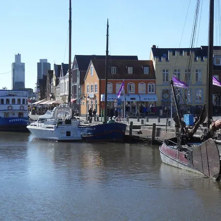 Privartzimmer 'ausfahrt Freihalten' Homestay Husum (Schleswig-Holstein)
