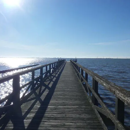 Privartzimmer 'ausfahrt Freihalten' * Husum (Schleswig-Holstein)